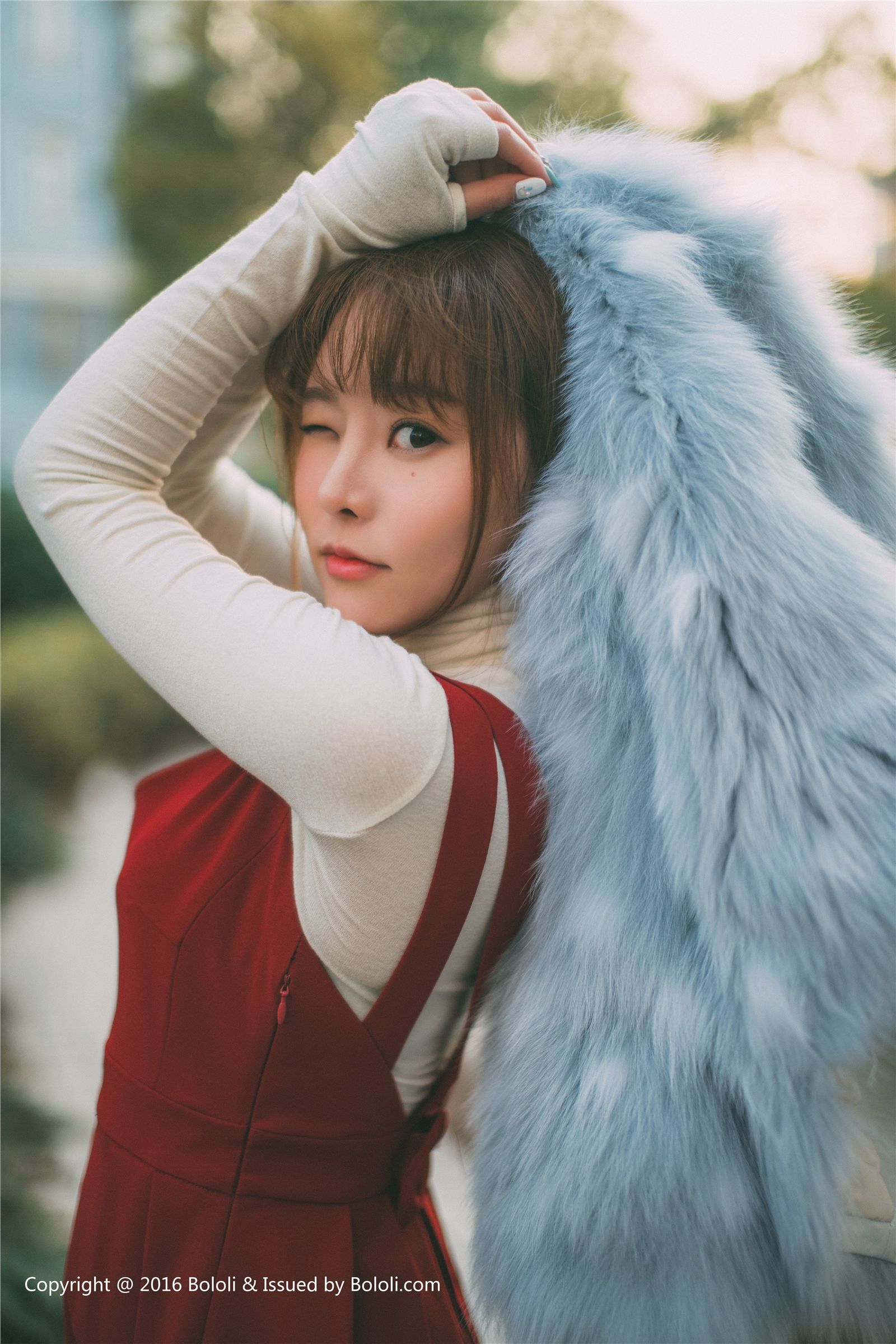 [BoLoLi波萝社] 2017.03.09 BOL027 七宝变装死库水诱惑 柳侑绮